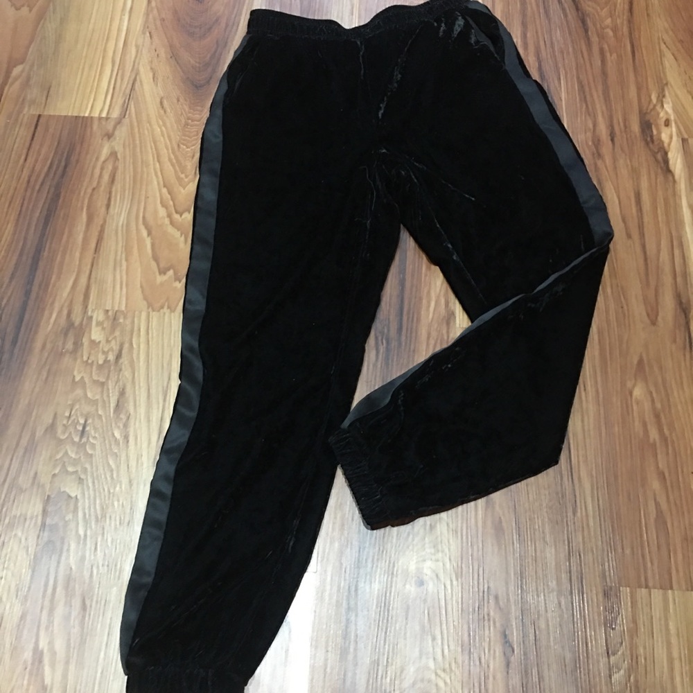 Splendid fancy sweats